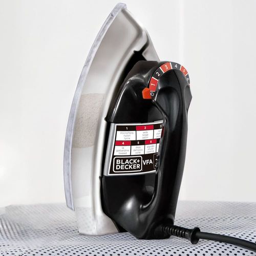 Ferro de Passar a Seco Black Decker VFA1110TM2 com Base de Alumínio 110V