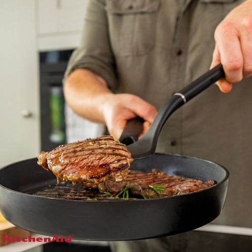 Espátula Turner Sólida em Nylon Cozinha Preta KitchenAid